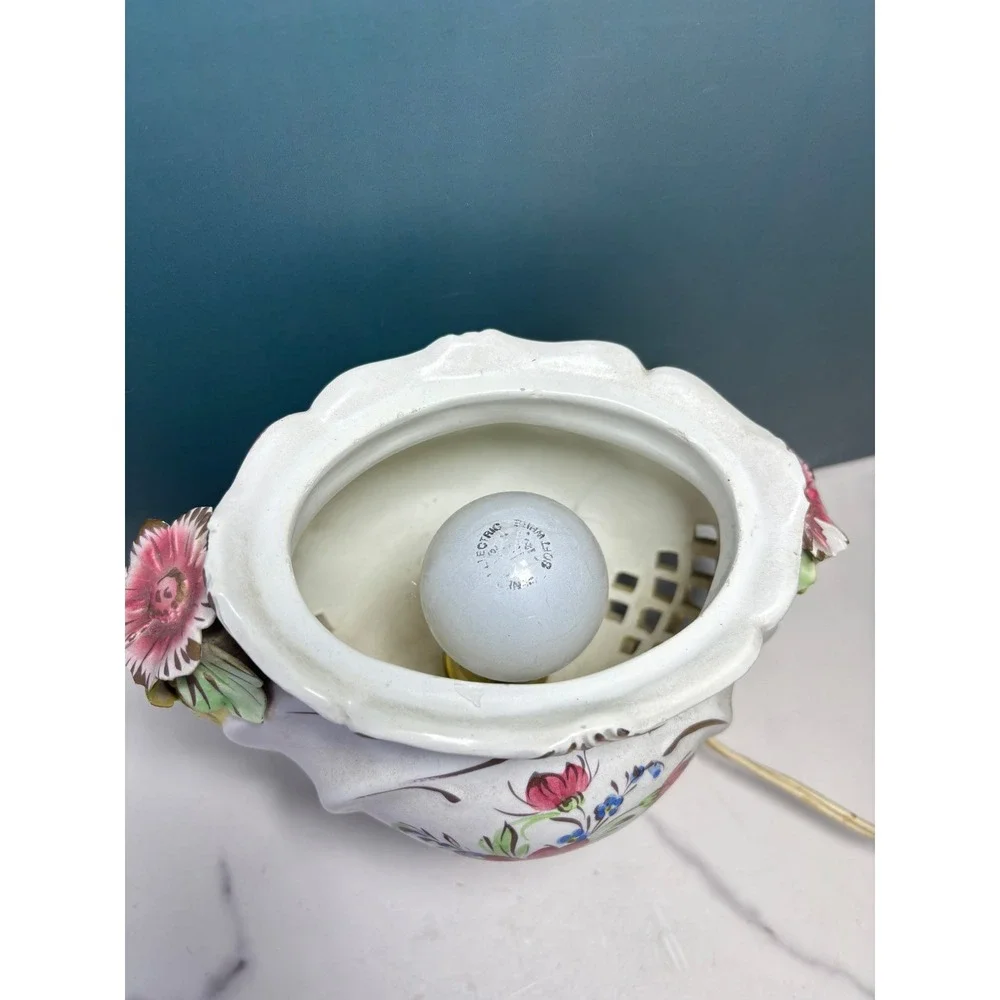 Vintage Italian Capodimonte Style Porcelain Floral Accent Lamp Hand Painted